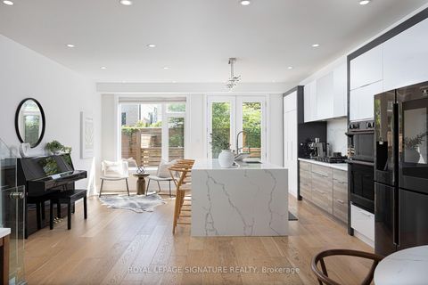 Photo 10 at 569 Craven Road, Coxwell, Toronto