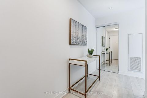 Photo 6 at 527 - 35 Rolling Mills Road, Waterfront Communities C8, Toronto