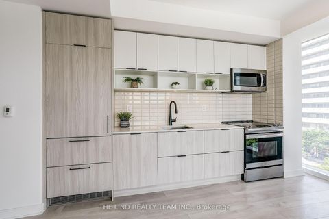 Photo 12 at 527 - 35 Rolling Mills Road, Waterfront Communities C8, Toronto