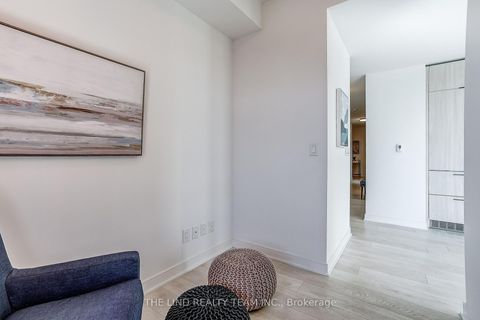 Photo 15 at 527 - 35 Rolling Mills Road, Waterfront Communities C8, Toronto