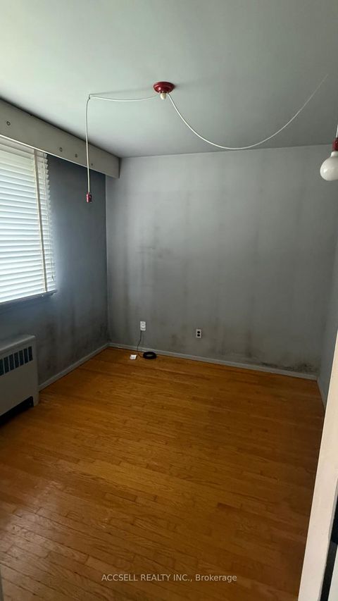 Photo 2 at 27 Ivordale Crescent, Maryvale, Toronto