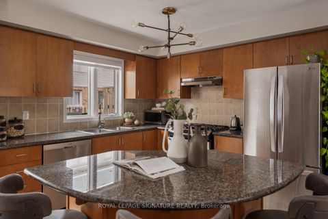 Photo 10 at 4 - 191 Twelfth Street, New Toronto, Toronto