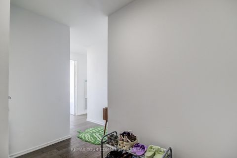 Photo 4 at 2504 - 1 Bloor Street E, Yonge Corridor, Toronto