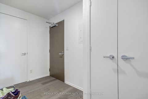 Photo 5 at 2504 - 1 Bloor Street E, Yonge Corridor, Toronto