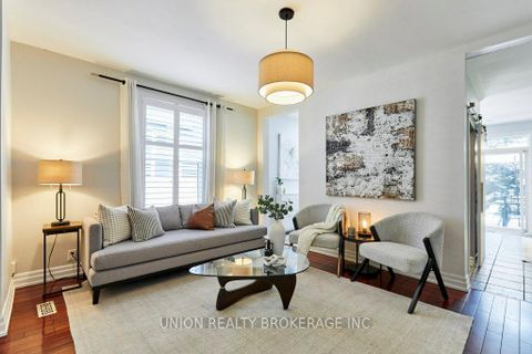 Photo 7 at 285 Woodbine Avenue, The Beaches, Toronto