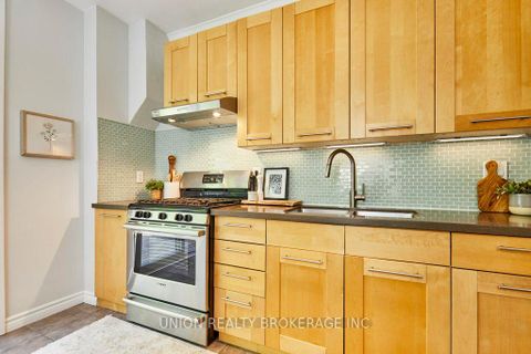 Photo 11 at 285 Woodbine Avenue, The Beaches, Toronto