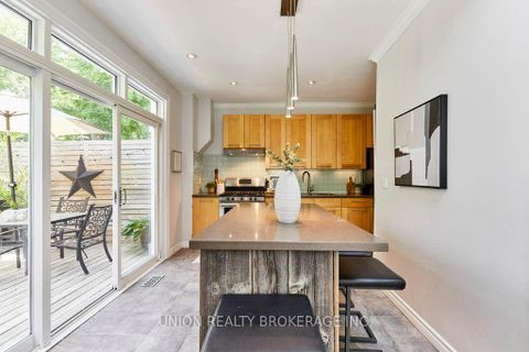 Photo 13 at 285 Woodbine Avenue, The Beaches, Toronto