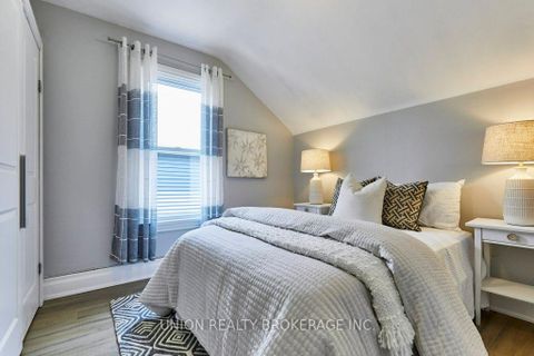Photo 18 at 285 Woodbine Avenue, The Beaches, Toronto