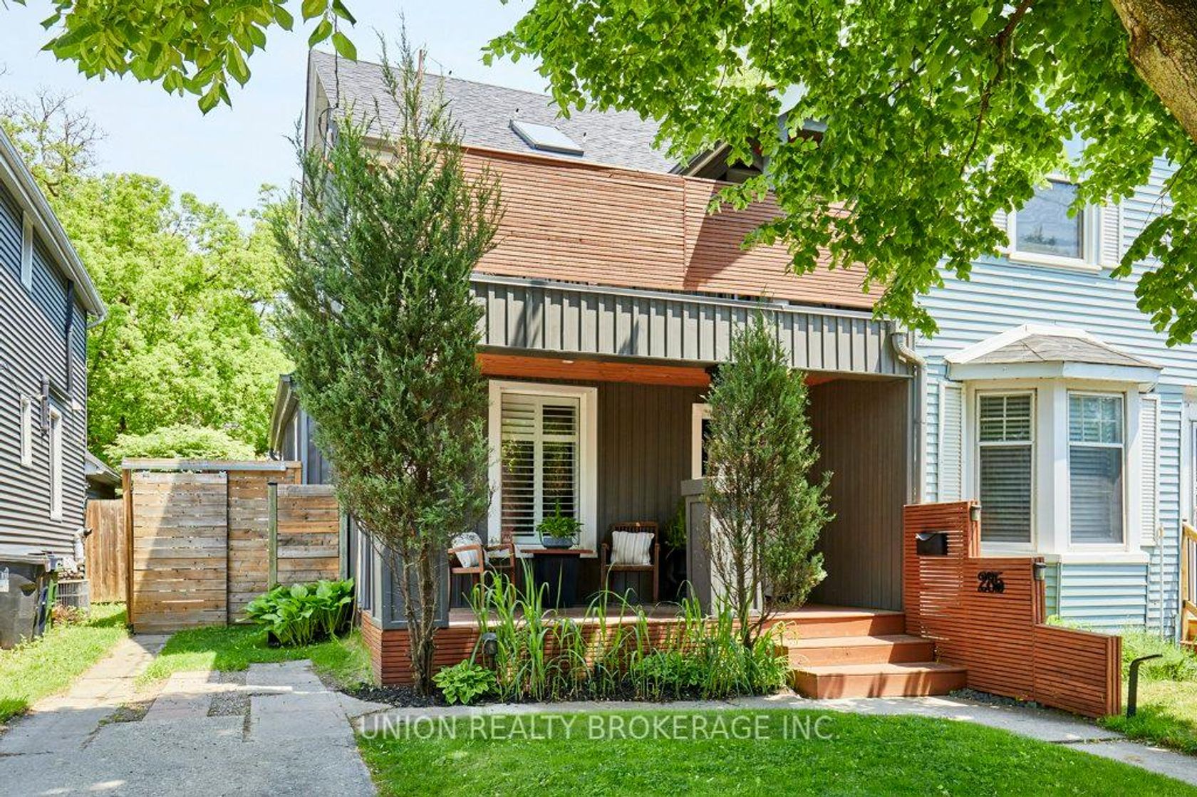 285 Woodbine Avenue, The Beaches, Toronto 