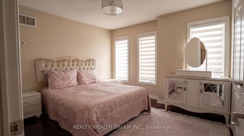 Photo 18 at 212 Vellore Woods Boulevard, Vellore Village, Vaughan