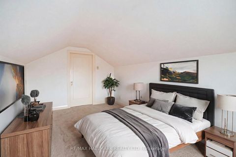 Photo 15 at 945 Glencairn Avenue, Glen Park, Toronto