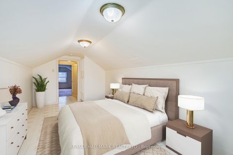 Photo 19 at 945 Glencairn Avenue, Glen Park, Toronto