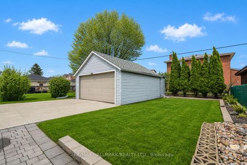 Photo 26 at 945 Glencairn Avenue, Glen Park, Toronto