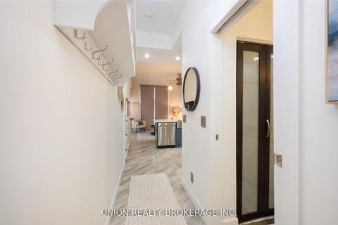 Photo 2 at 606 - 18 Yonge Street, Waterfront Communities C1, Toronto