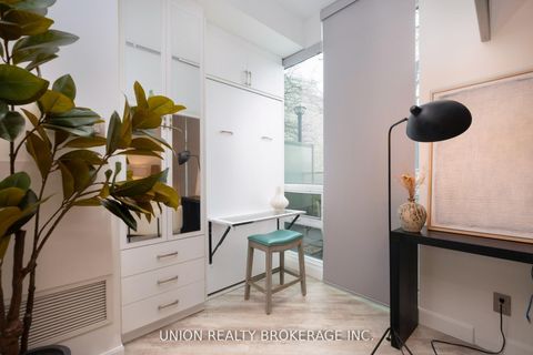 Photo 14 at 606 - 18 Yonge Street, Waterfront Communities C1, Toronto