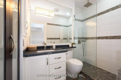 Photo 17 at 606 - 18 Yonge Street, Waterfront Communities C1, Toronto