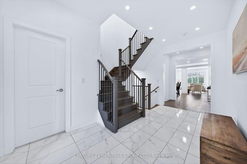 Photo 5 at 22 Marlene Johnston Drive, Holland Landing, East Gwillimbury