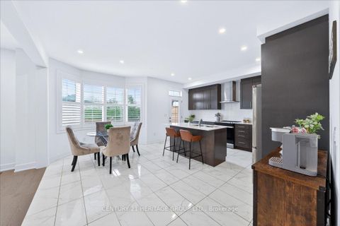 Photo 19 at 22 Marlene Johnston Drive, Holland Landing, East Gwillimbury