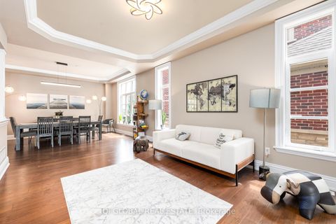 Photo 7 at 292 Lady Valentina Avenue, Patterson, Vaughan
