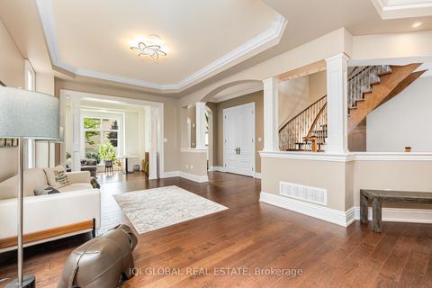 Photo 9 at 292 Lady Valentina Avenue, Patterson, Vaughan