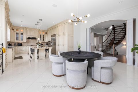 Photo 12 at 292 Lady Valentina Avenue, Patterson, Vaughan