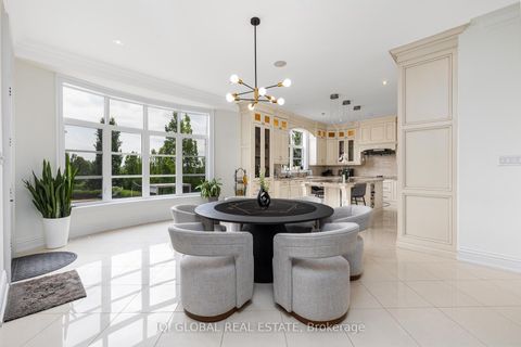 Photo 13 at 292 Lady Valentina Avenue, Patterson, Vaughan