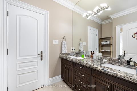 Photo 32 at 292 Lady Valentina Avenue, Patterson, Vaughan