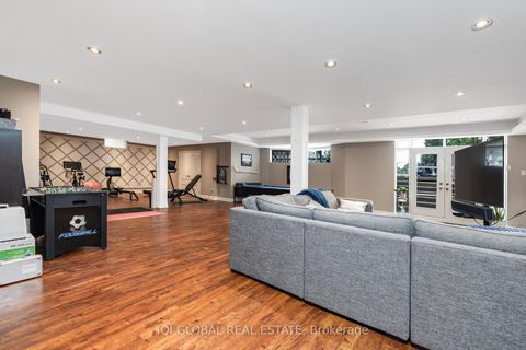 Photo 39 at 292 Lady Valentina Avenue, Patterson, Vaughan