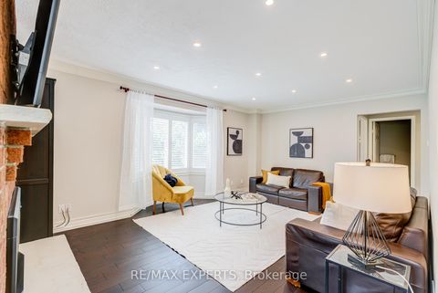 Photo 12 at 23 Bloomfield Trail, Oak Ridges, Richmond Hill