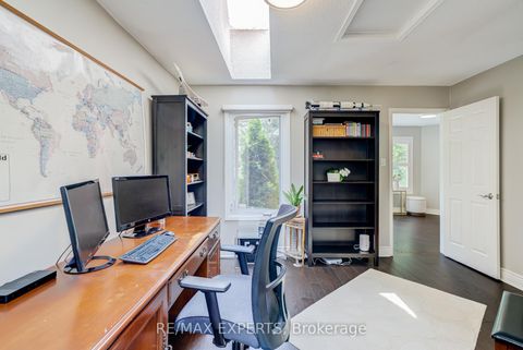 Photo 16 at 23 Bloomfield Trail, Oak Ridges, Richmond Hill