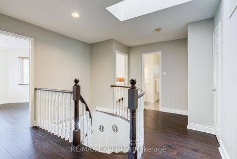 Photo 18 at 23 Bloomfield Trail, Oak Ridges, Richmond Hill