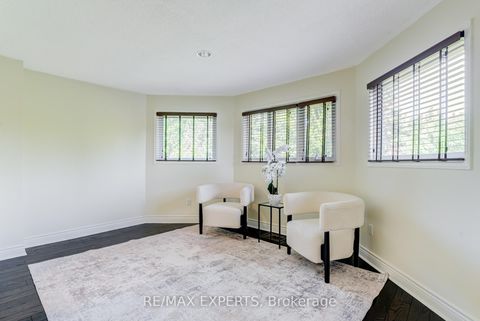 Photo 22 at 23 Bloomfield Trail, Oak Ridges, Richmond Hill