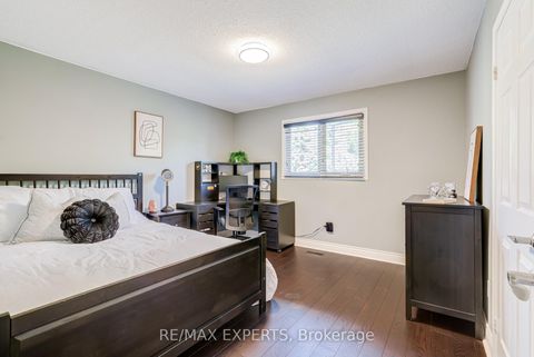 Photo 24 at 23 Bloomfield Trail, Oak Ridges, Richmond Hill