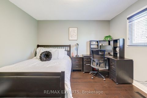 Photo 25 at 23 Bloomfield Trail, Oak Ridges, Richmond Hill