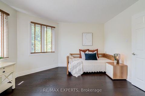 Photo 26 at 23 Bloomfield Trail, Oak Ridges, Richmond Hill