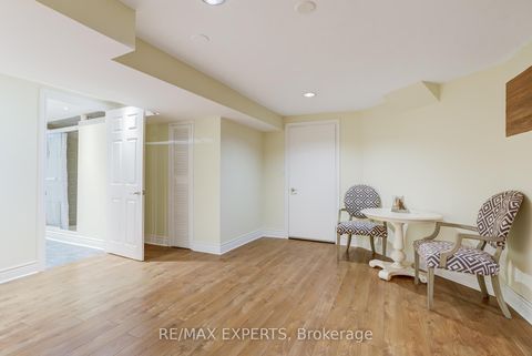 Photo 33 at 23 Bloomfield Trail, Oak Ridges, Richmond Hill