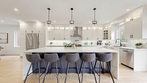 Photo 7 at 146 Valley Vista Drive, Patterson, Vaughan