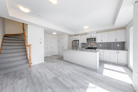 Photo 4 at 44 - 30 Liben Way, Malvern, Toronto