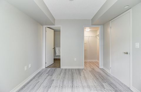 Photo 10 at 729 - 36 via bagnato, Glen Park, Toronto