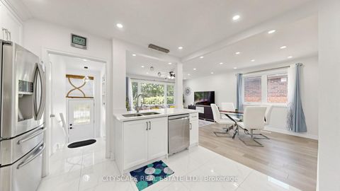 Photo 10 at 15 Barnes Crescent, Woburn, Toronto