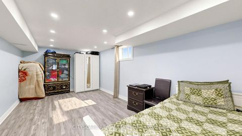 Photo 35 at 15 Barnes Crescent, Woburn, Toronto