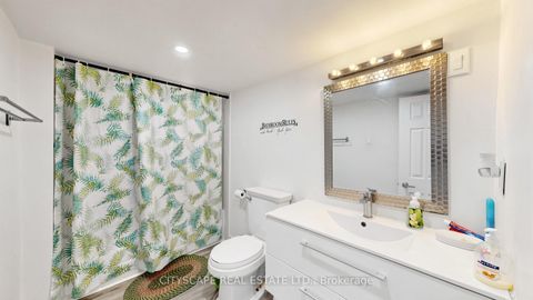 Photo 41 at 15 Barnes Crescent, Woburn, Toronto
