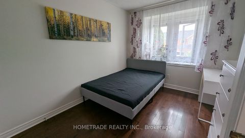 Photo 14 at 231 Denise Circle, Summerhill Estates, Newmarket