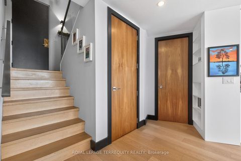 Photo 8 at 2432 - 33 Harbour Square, Waterfront Communities C1, Toronto