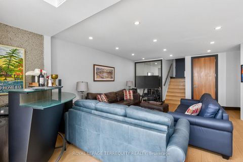 Photo 11 at 2432 - 33 Harbour Square, Waterfront Communities C1, Toronto