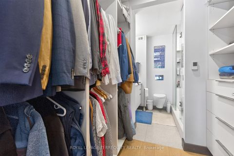 Photo 28 at 2432 - 33 Harbour Square, Waterfront Communities C1, Toronto