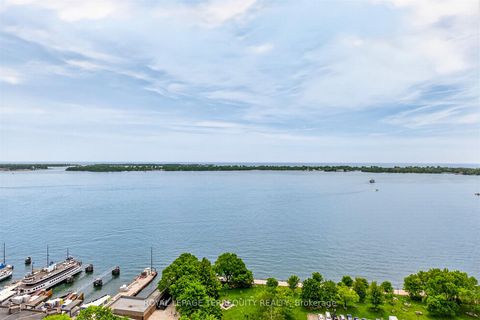 Photo 32 at 2432 - 33 Harbour Square, Waterfront Communities C1, Toronto