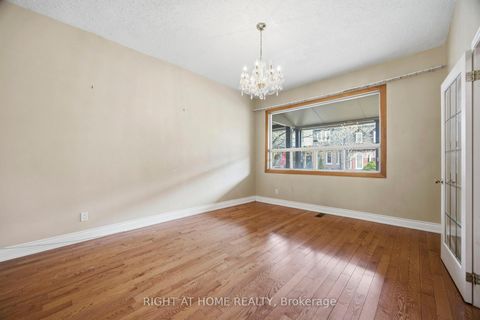 Photo 5 at 81 Argyle Street, Bellwoods, Toronto