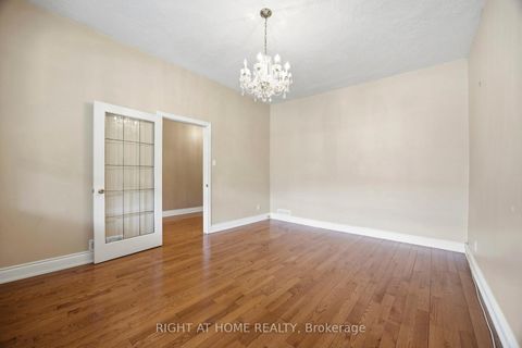 Photo 6 at 81 Argyle Street, Bellwoods, Toronto