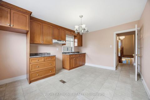 Photo 17 at 81 Argyle Street, Bellwoods, Toronto